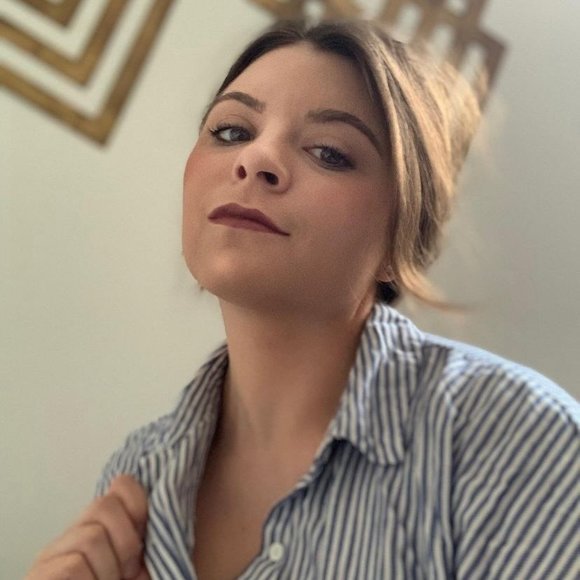 Meet your Posher, Dani - Picture 1 of 1